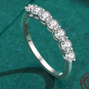 Sterling Silver Ring with Clear Gems size 6